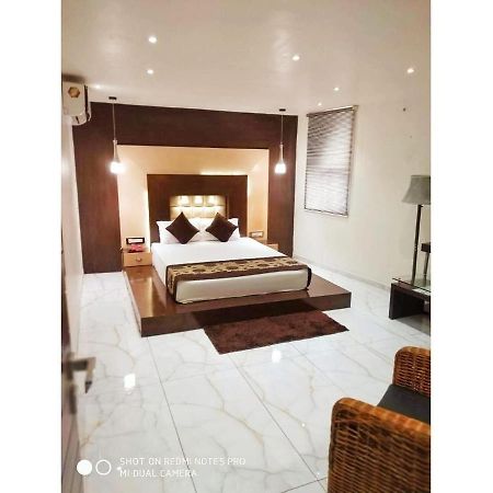 Hotel The Royal, Sehore Exterior foto
